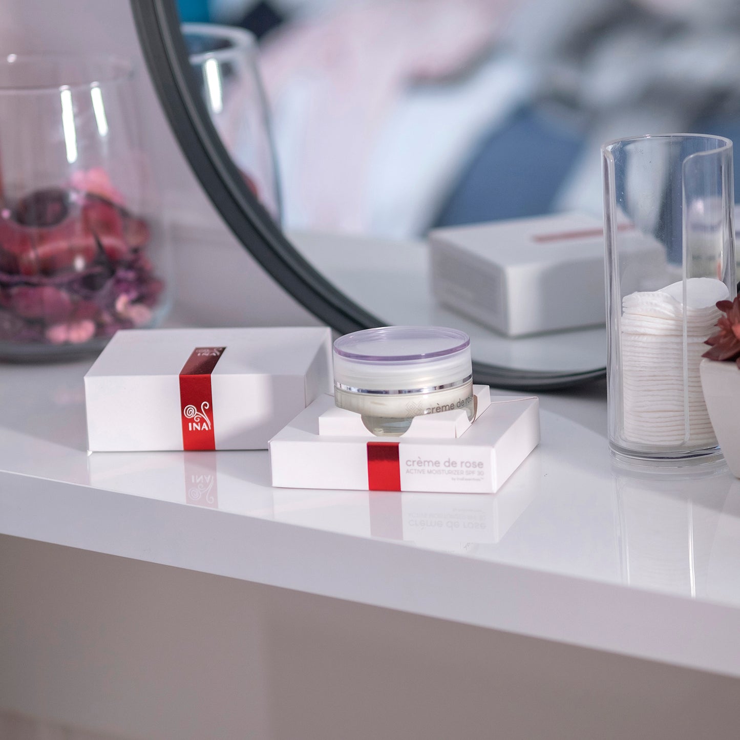Crème de rose - Gesichtscreme mit SPF 30 - stark angereichert mit ätherischem Bio-Rosenöl