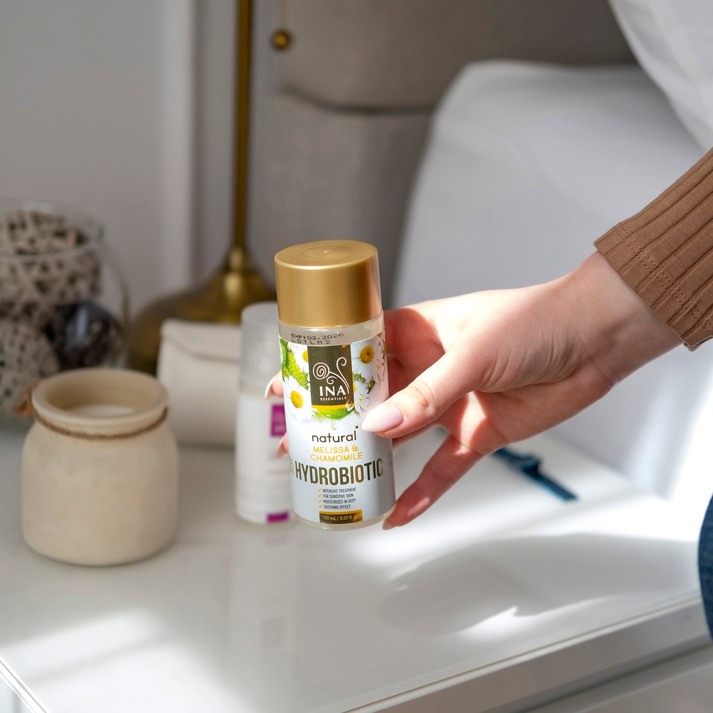 Hydrobiotic - Kamille, Melisse und Aloe Vera - intensive beruhigende Pflege für empfindliche Haut