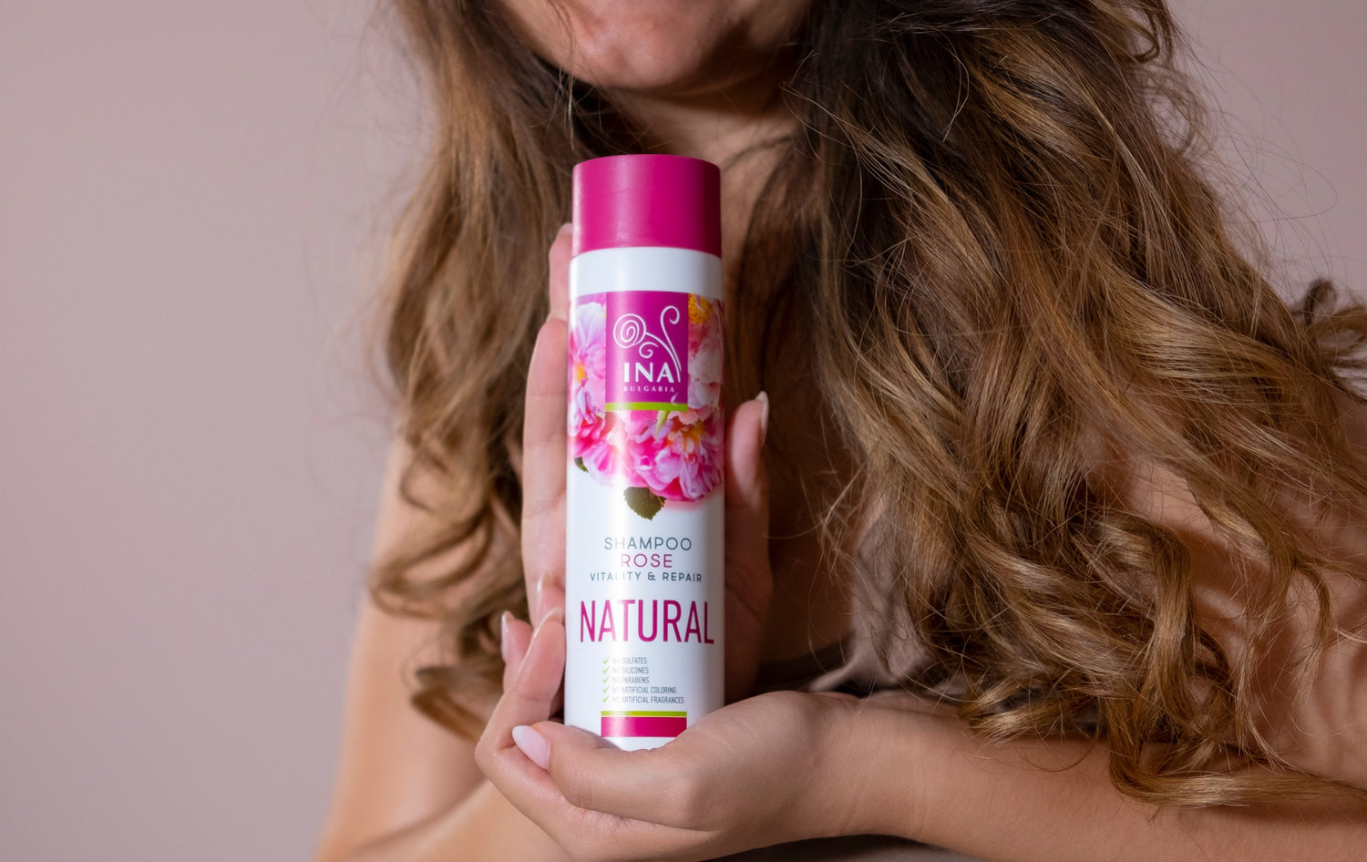Magisches Rosen-shampoo gegen trockene und beschädigte haare - mit dem teuersten Öl der Welt