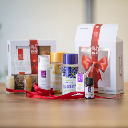 InaEssentials Geschenkbox (17,8 cm × 14,7 cm × 5 cm)