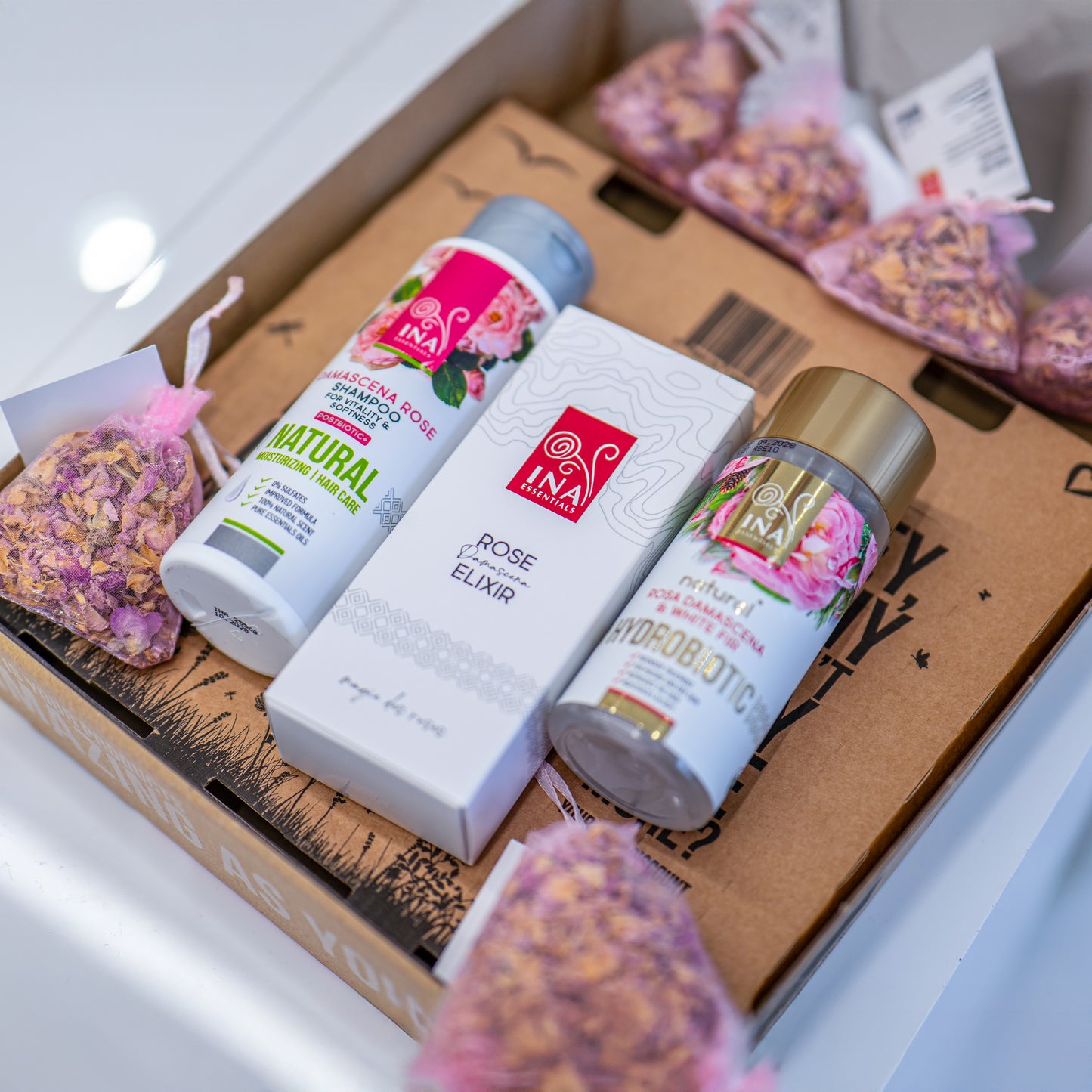 Kaufen Sie 1 Serum Rose Elixir, erhalten Sie 2 Produkte Gratis